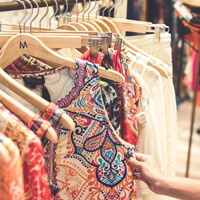 نکاتی مهم در خرید و نگهداری انواع پارچه و لباس 